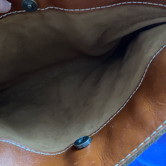 EUC PATRICIA NASH PURSE - Picture 9 of 16